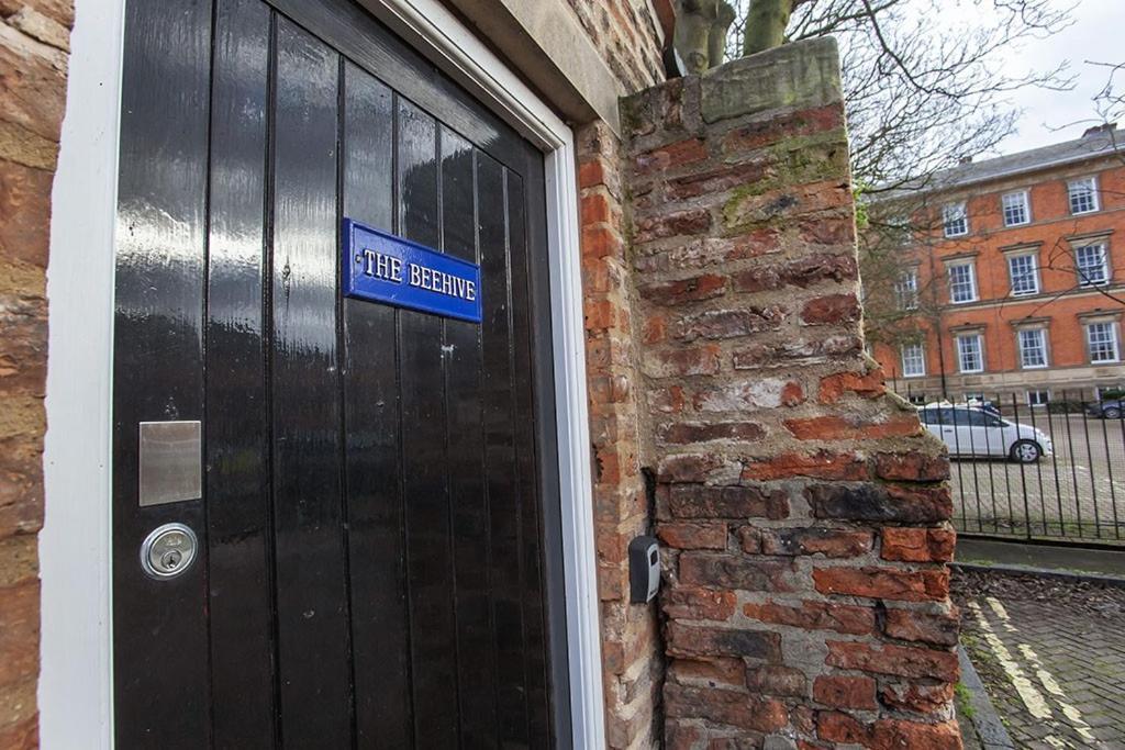 The Beehive Studio Appartamento York Esterno foto